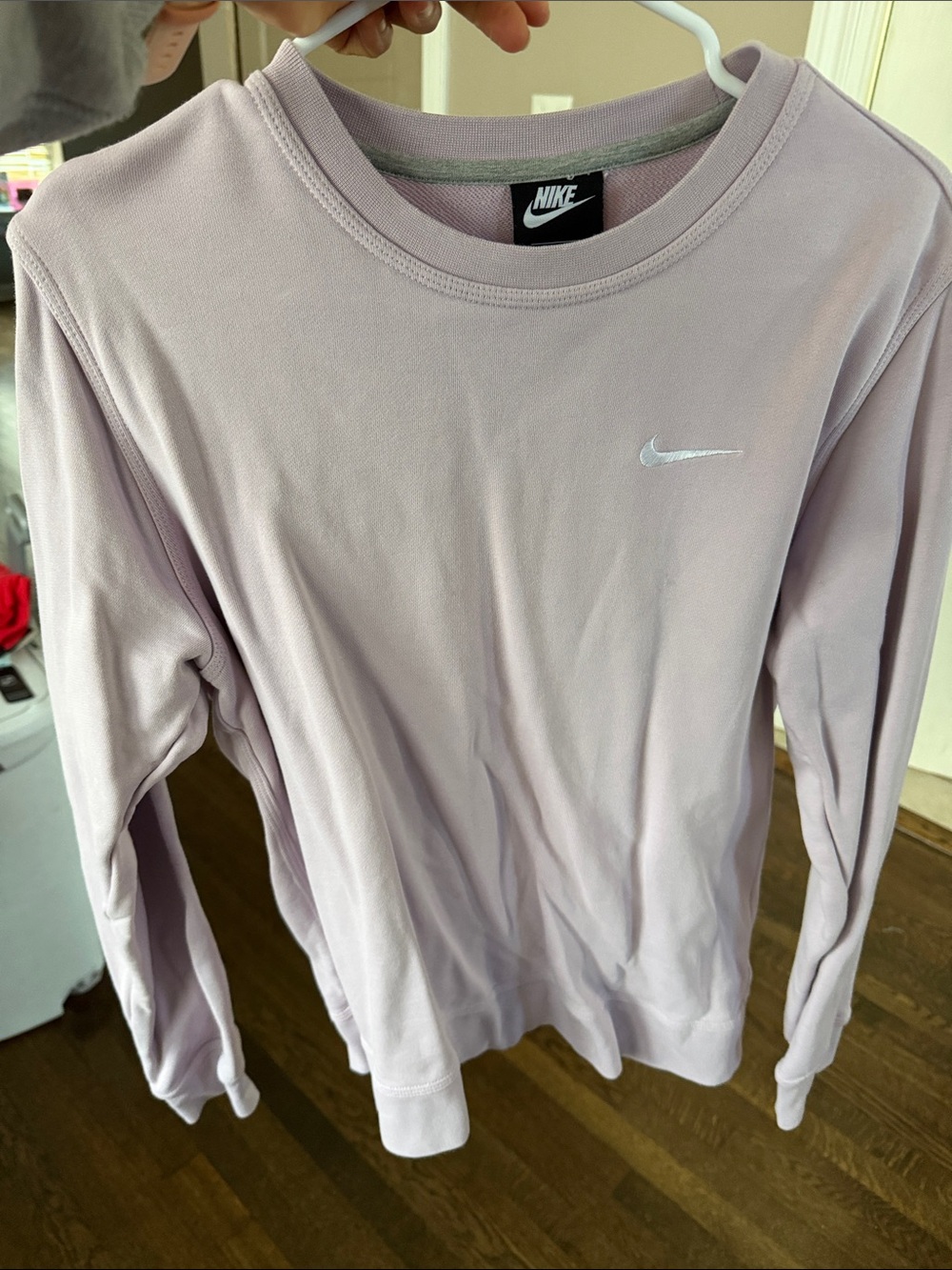 Nike Women's Crewneck Sweatshirt in Light Lavender
